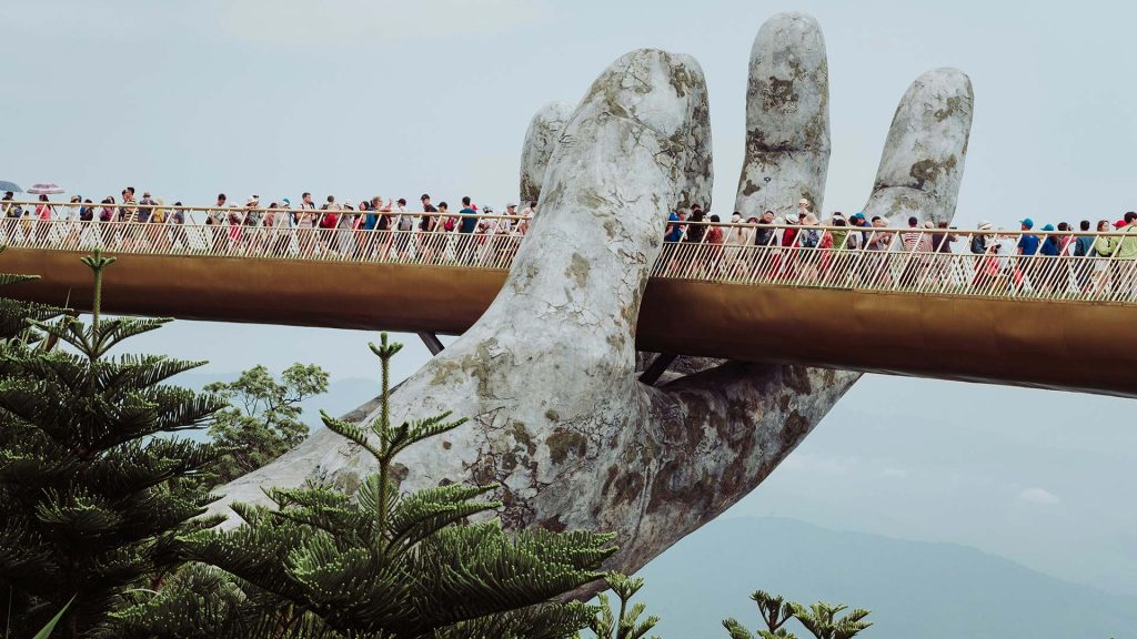 vietnam_elite_escapes_8