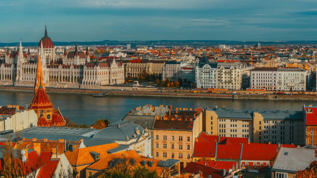 hungary_elite_escapes_1