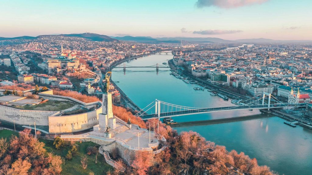 hungary_elite_escapes_3