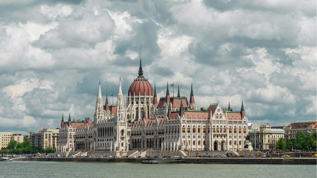 hungary_elite_escapes_6