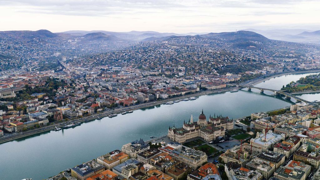 hungary_elite_escapes_8