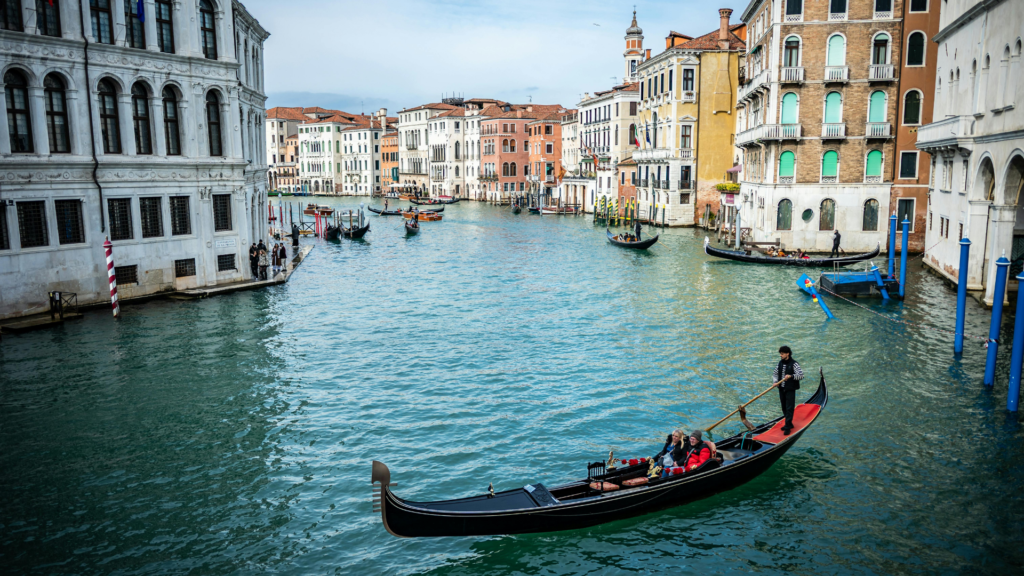 ITALY BY FLIGHT-Venice